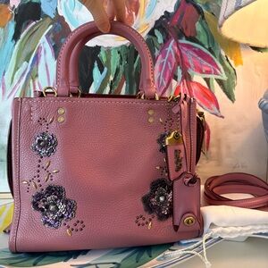 Authentic Collectible Coach 1941 Rogue 25 sequin flower Leather Shoulder Bag